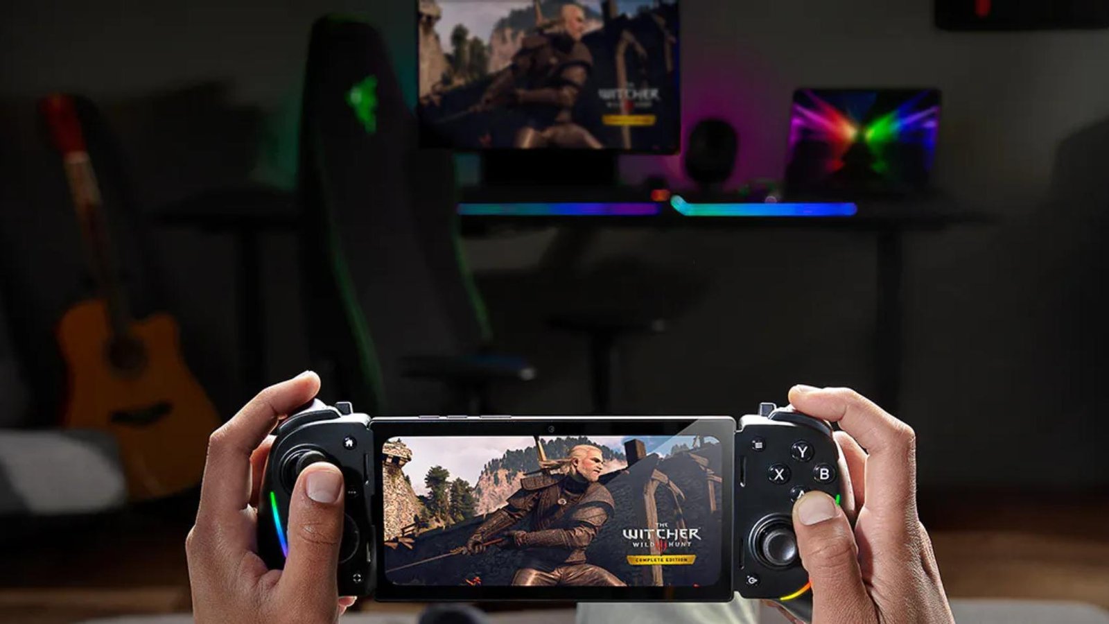 The new thing from Razer will let you play any computer game on your mobile or tablet